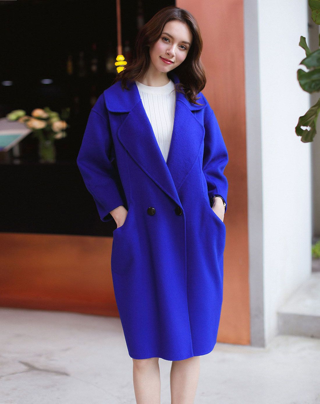 宝石蓝色羊毛双面呢大衣