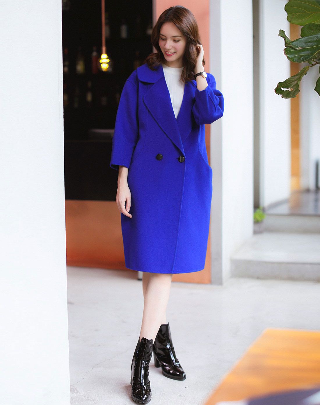 宝石蓝色羊毛双面呢大衣