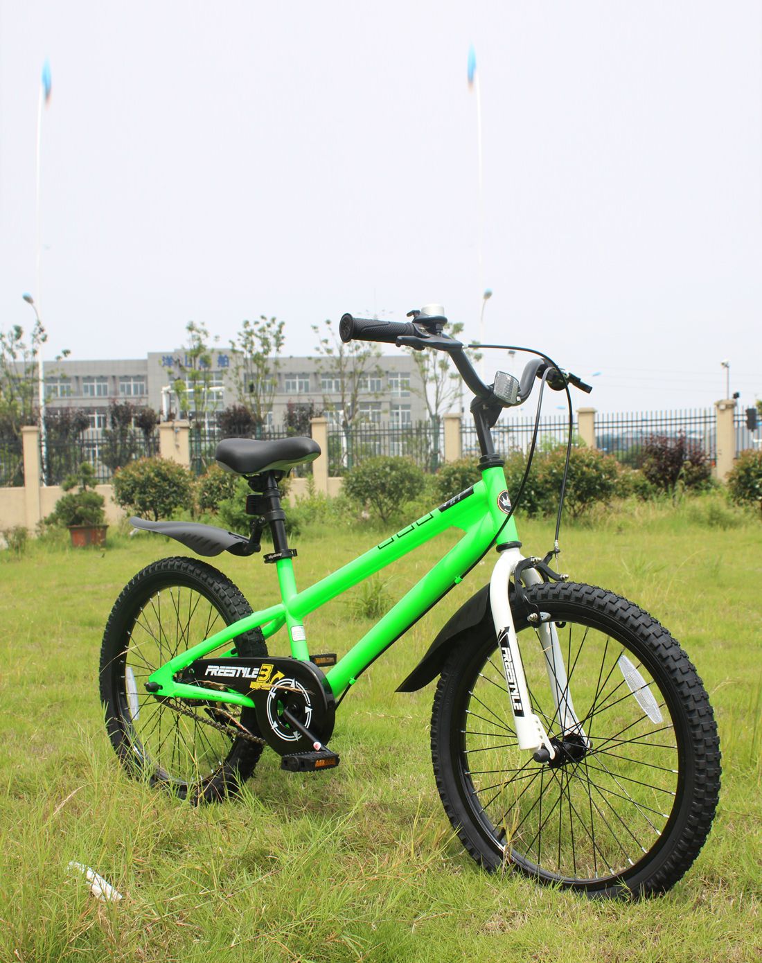 优贝20寸儿童自行车8岁以上萌宝礼物表演绿色