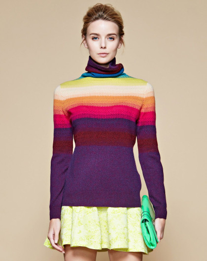 紫红时尚撞色羊绒衫套头衫