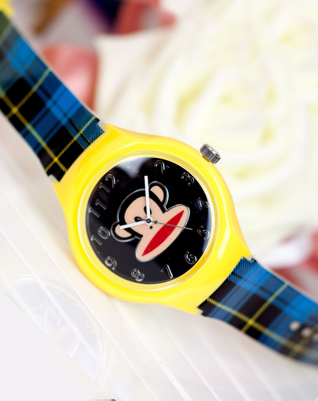 paul frank黑面三文治带石英表