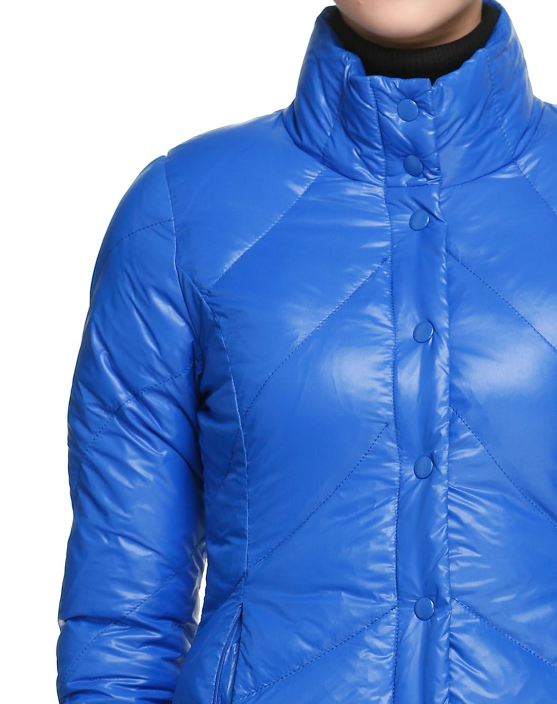 蓝色简约时尚长袖羽绒服