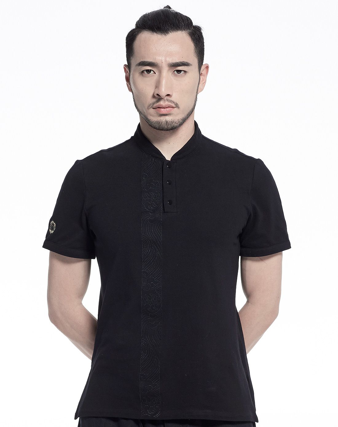 男士玄色纯色半袖polo衫