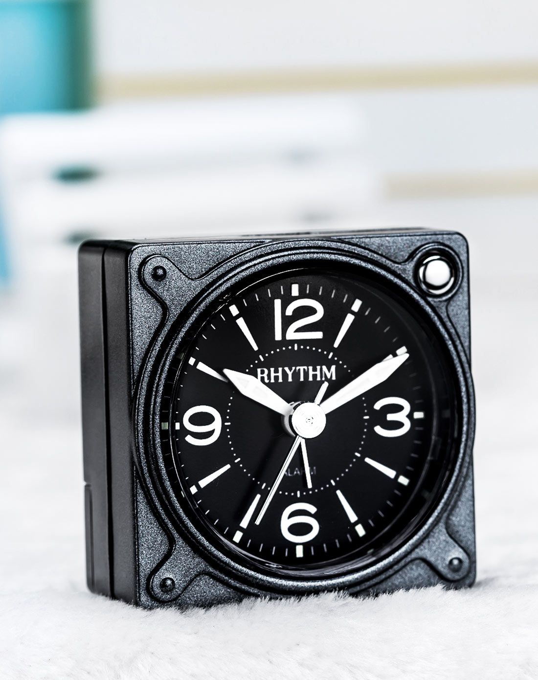 rhythm丽声 定制款迷你黑色夜灯静音石英闹钟