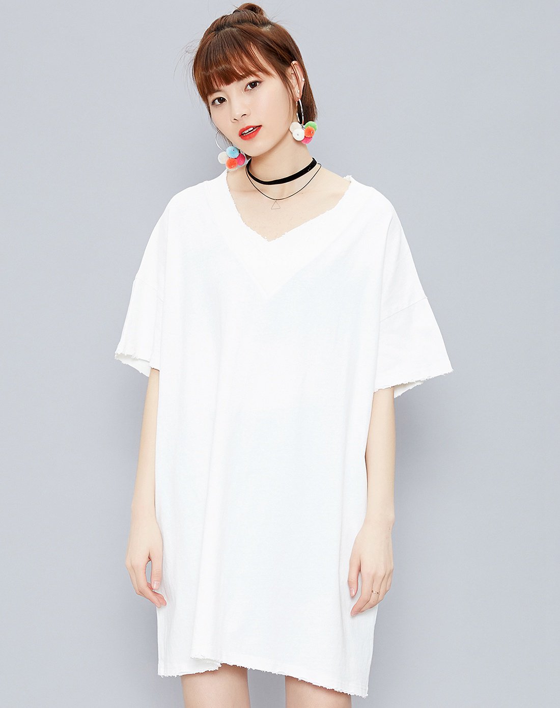 大版宽松v领长款插肩袖t恤白色