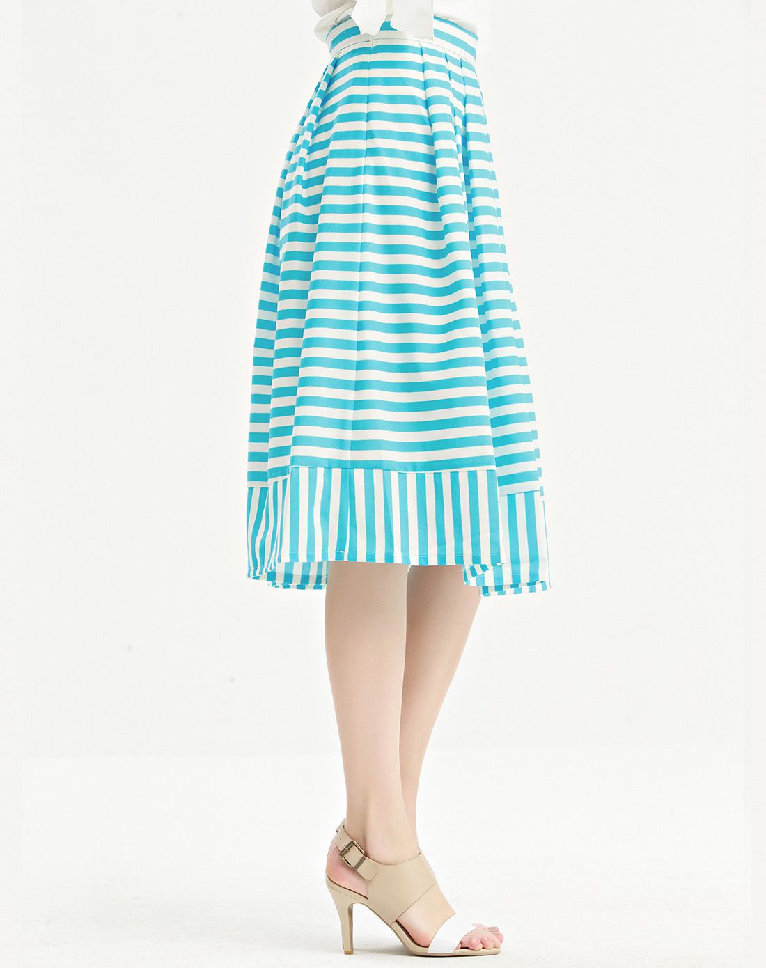 蓝白条休闲气质长裙