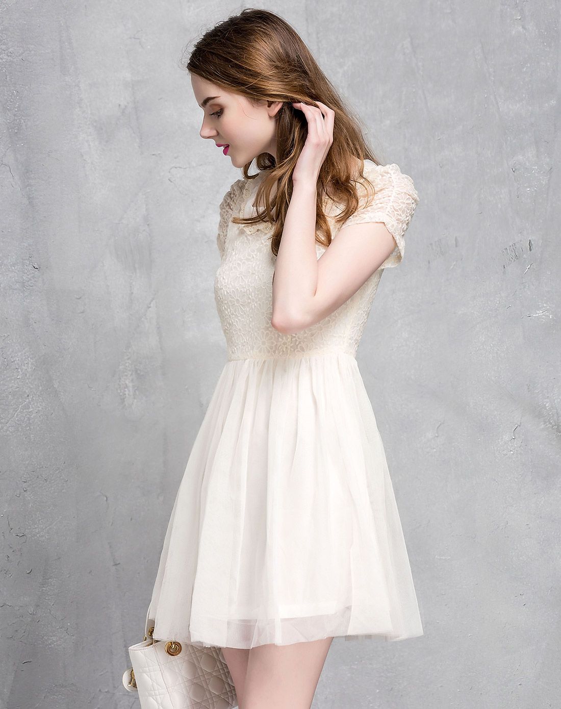 杏色蕾丝压褶网纱连衣裙