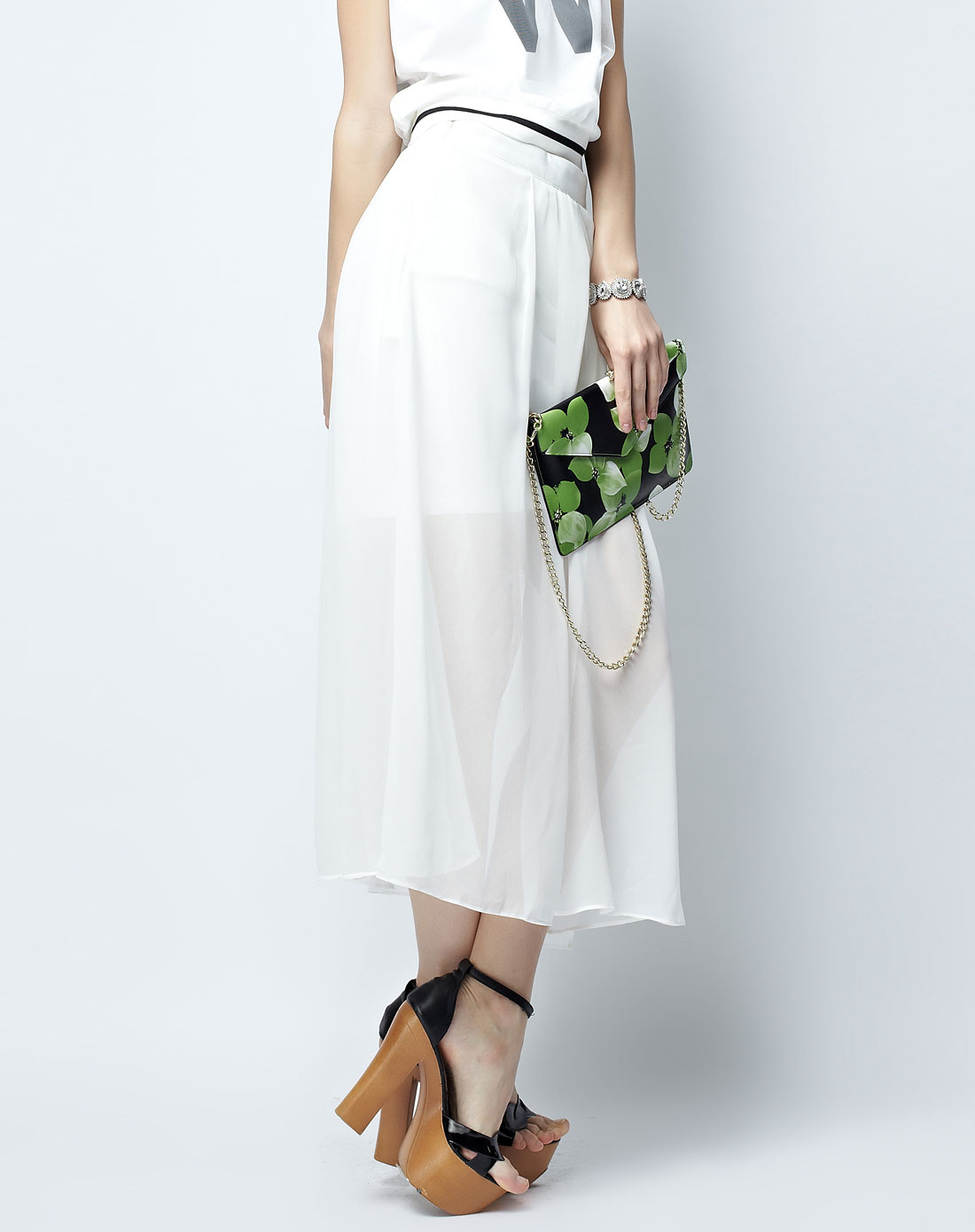 白色侧开叉合身款半身裙