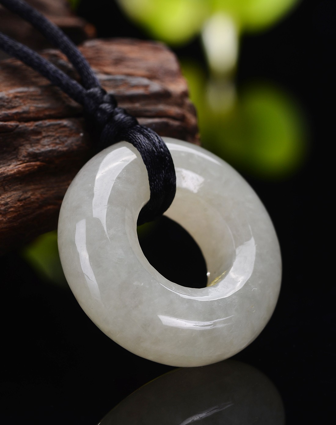 冰种天然翡翠a货幸运环(附国家级鉴定证书)