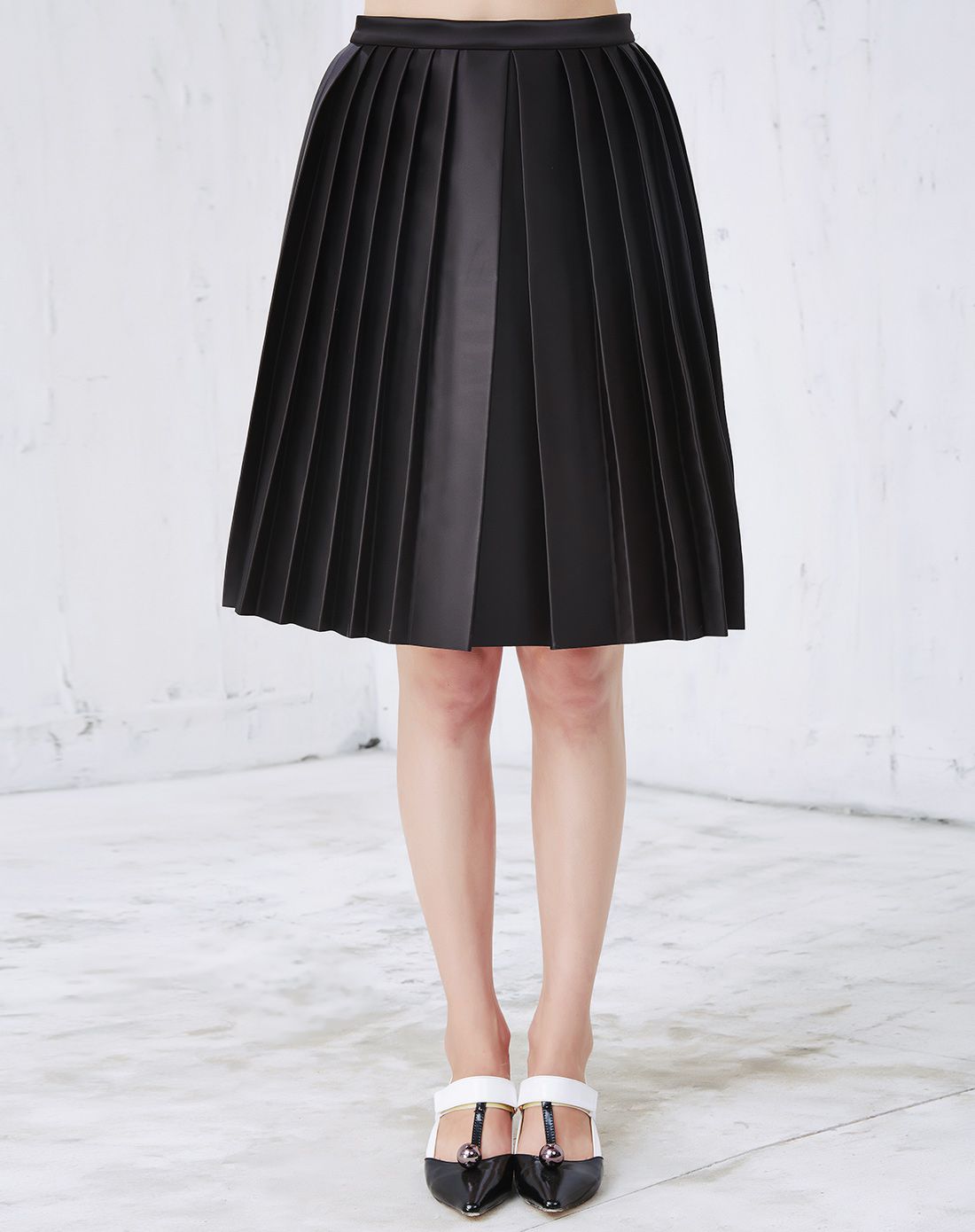 及膝中高腰百褶半身裙