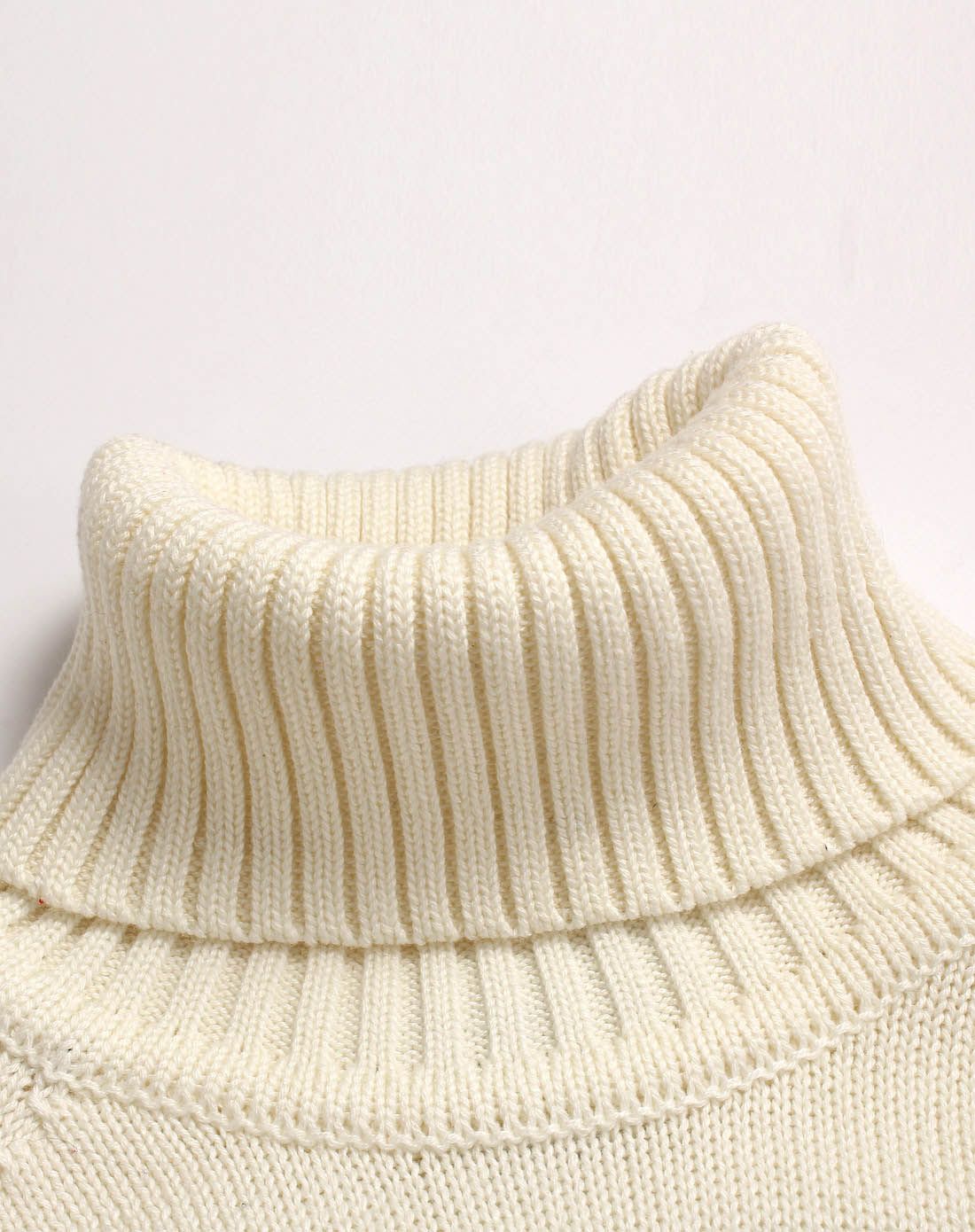 淘帝男童米白色高领毛衣