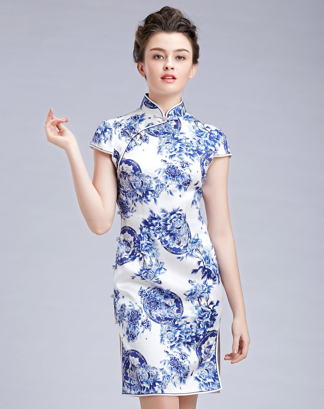 女款真丝青花瓷手工旗袍