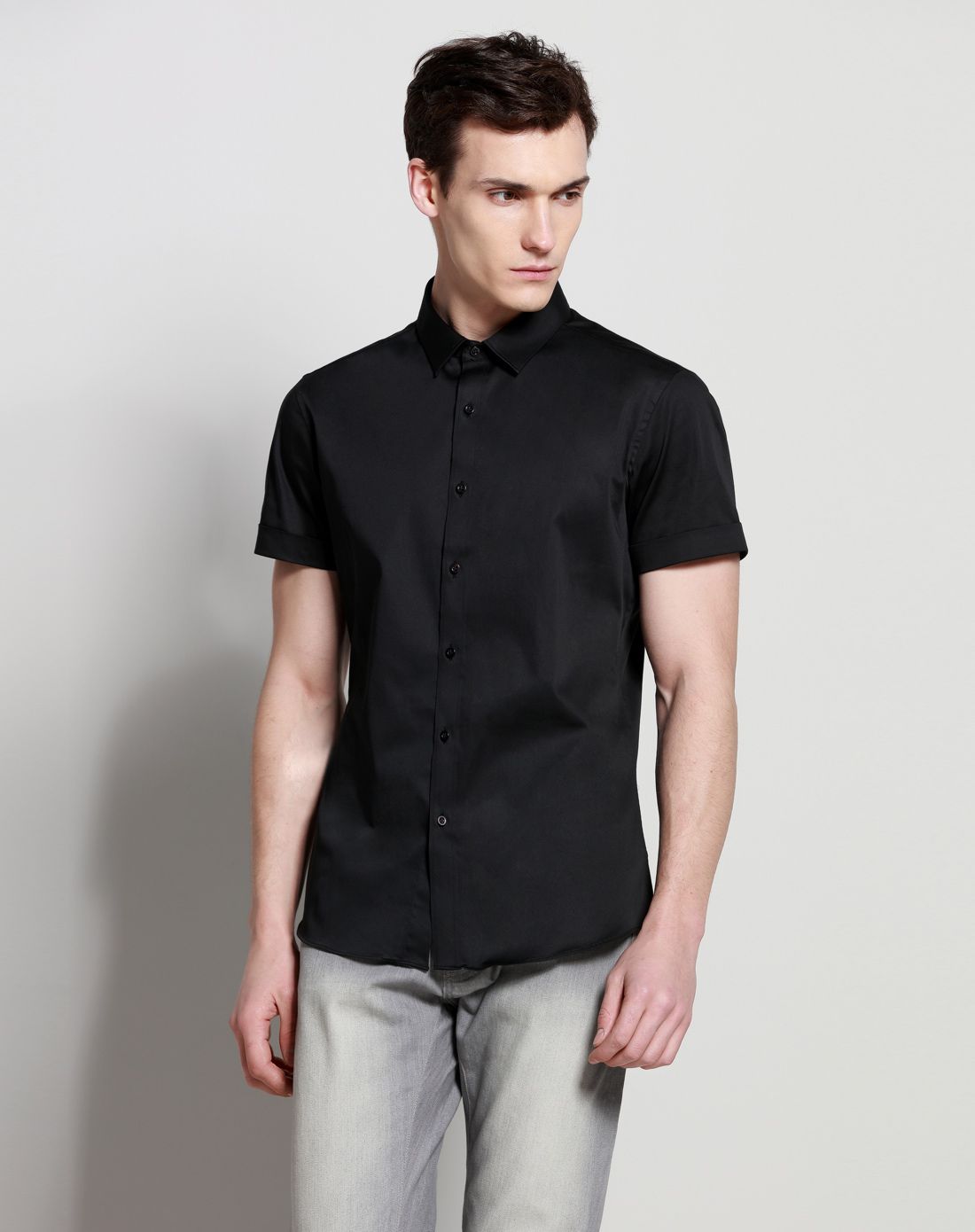 黑色 棉混纺纯色男士休闲短袖衬衫