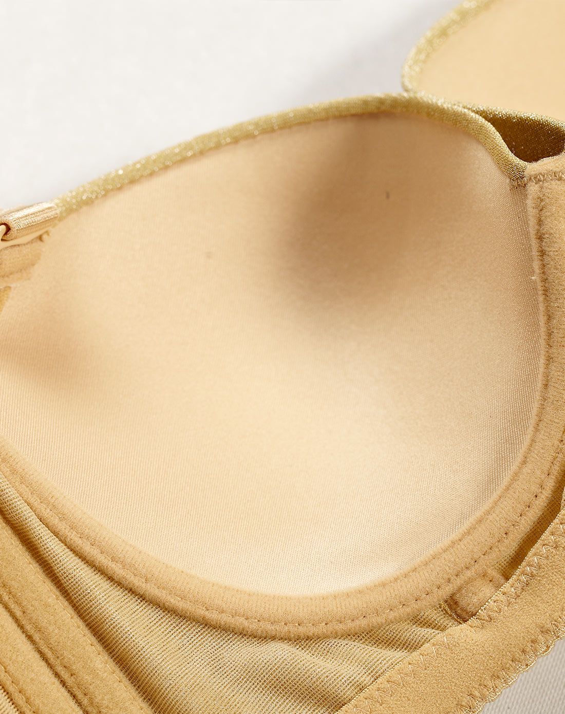 金色圆形彩光面b杯文胸