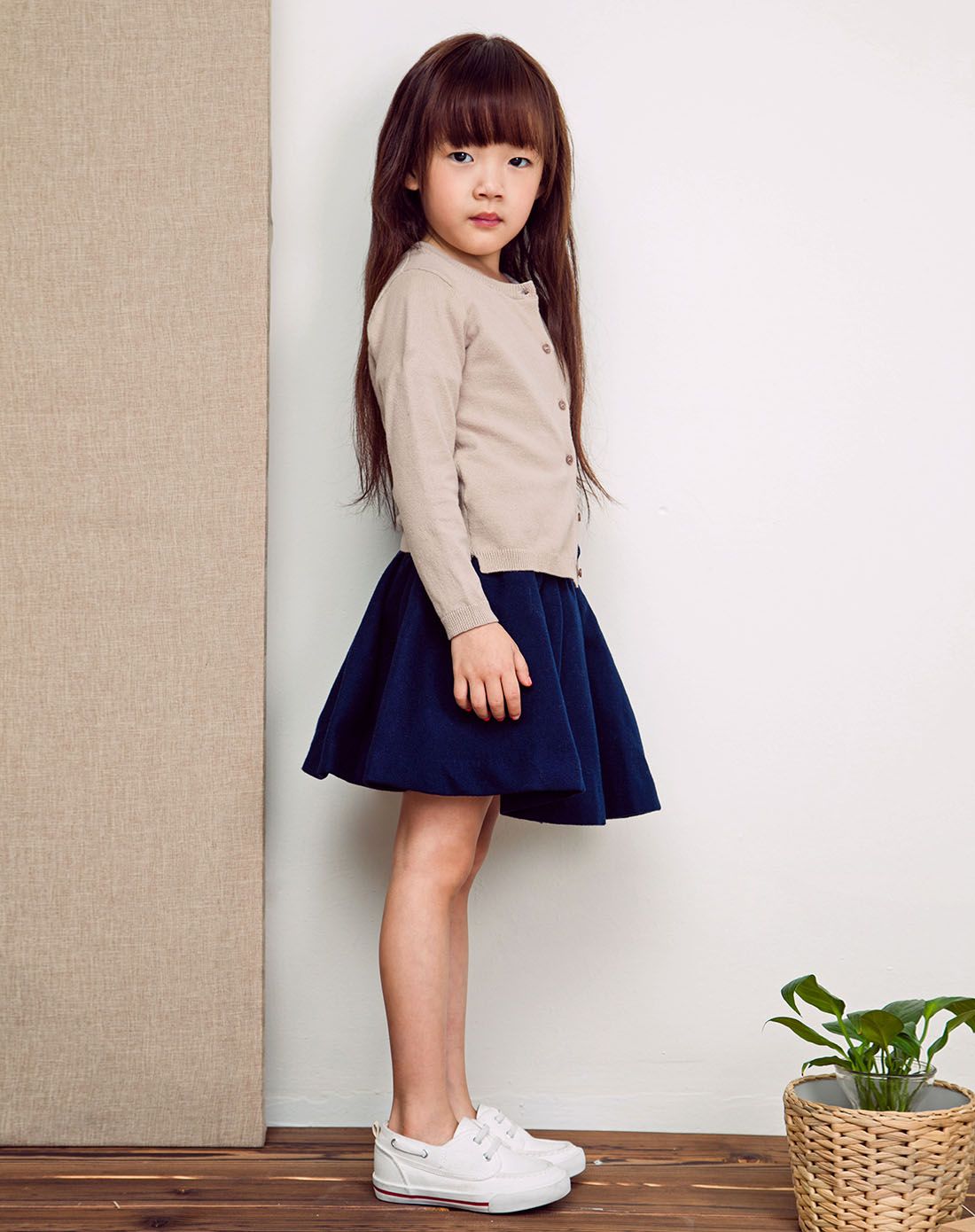 新年风童装特惠专场乐比悠悠 女童藏青大裙摆短裙rb41dq900022608