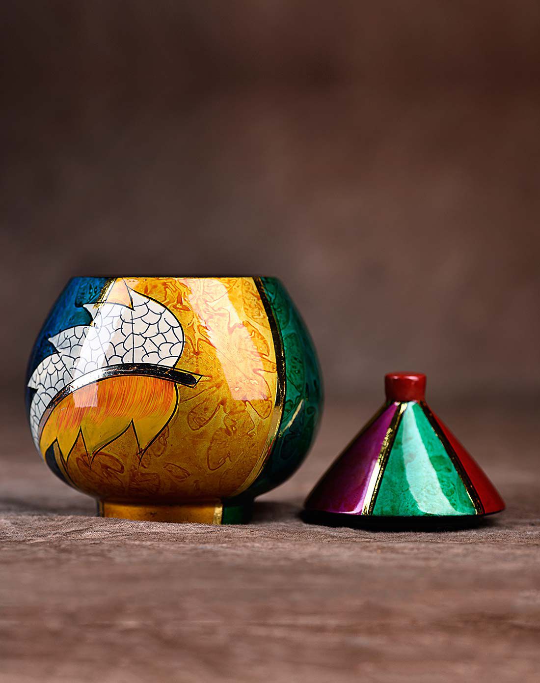 越南.芹苴南部布标族原住民纯手工漆器【茶叶罐】