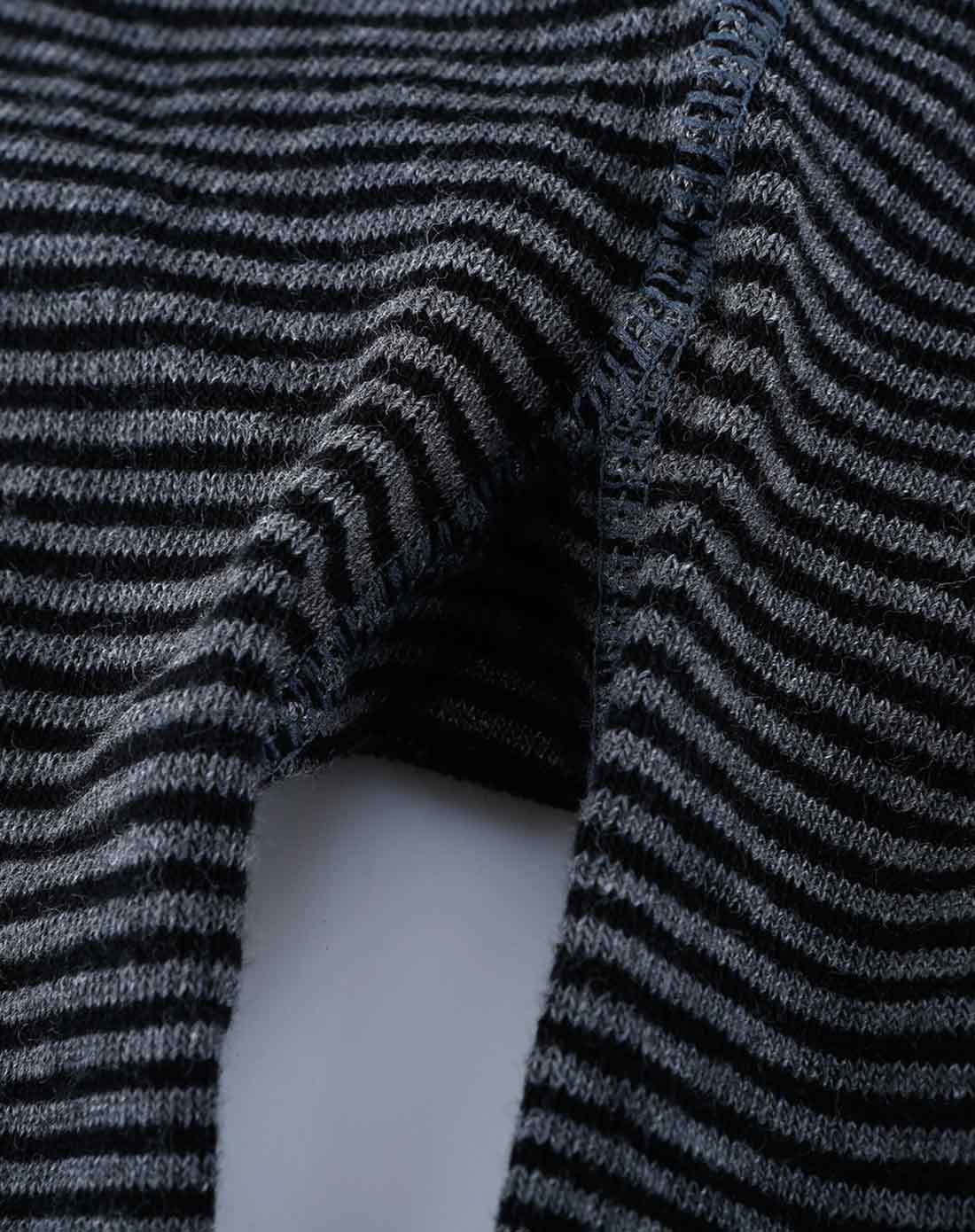 女小童黑灰条纹打底裤