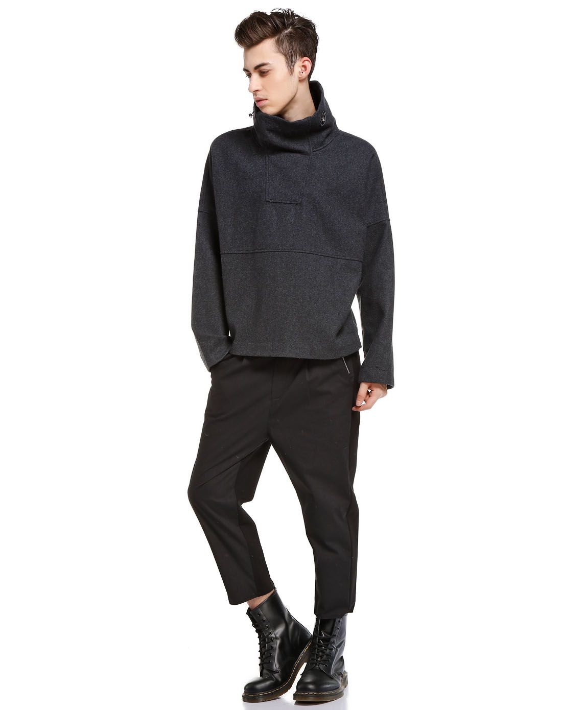 深灰色休闲时尚男神范上衣