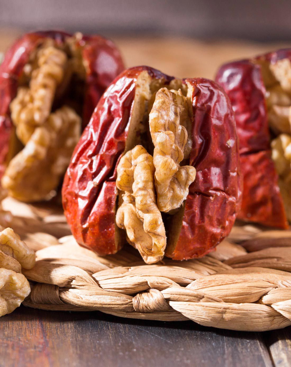 (2件起售)良品铺子 枣夹核桃208g/盒