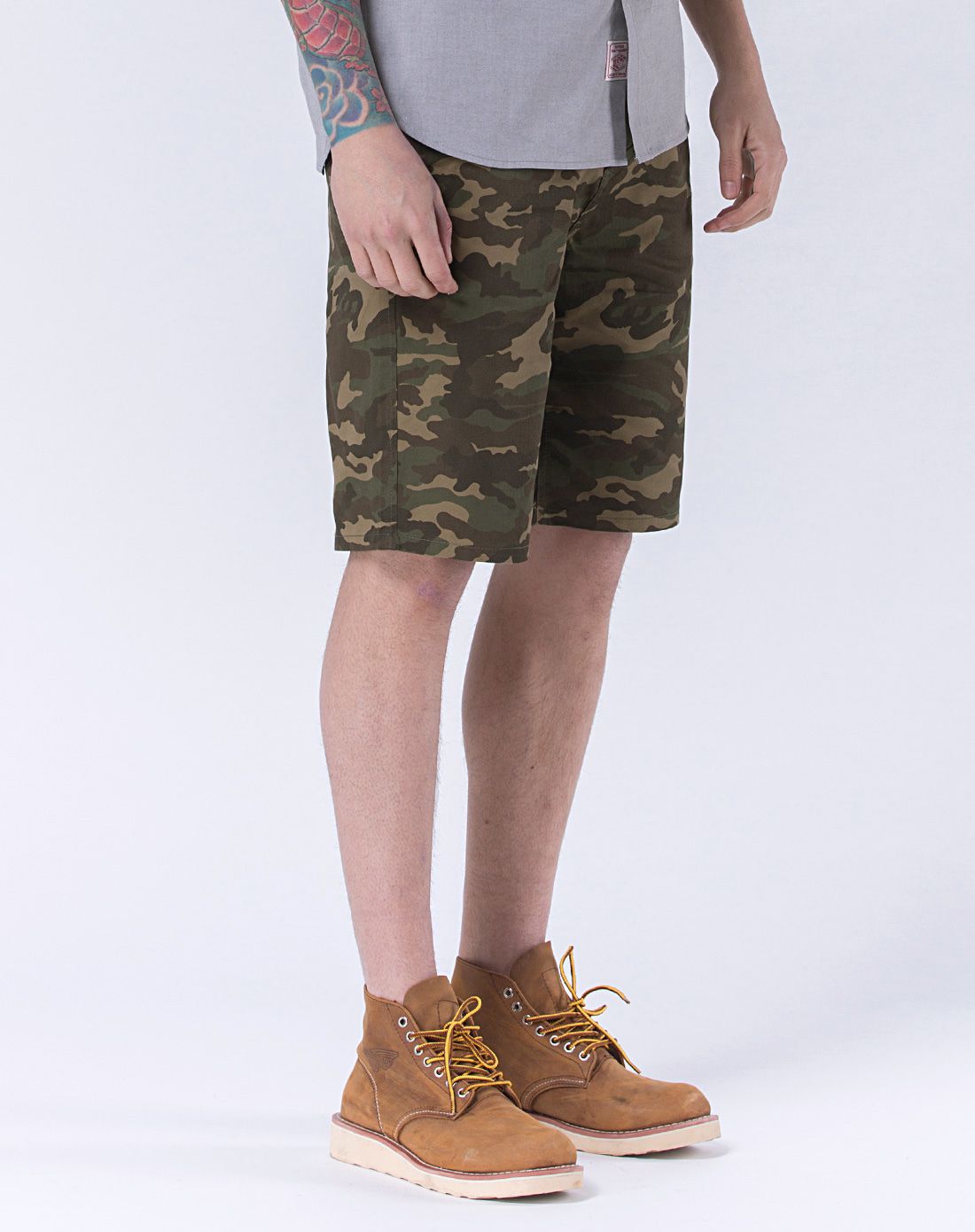 纯棉 男款迷彩绿色短裤 潮搭舒适