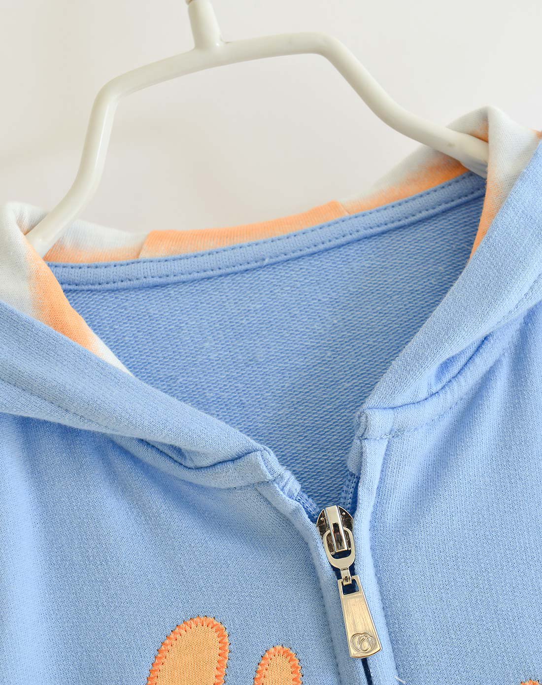 纯棉男宝连帽外套浅蓝紫