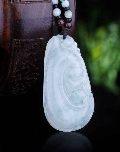 天然a货翡翠冰种水润如意吊坠