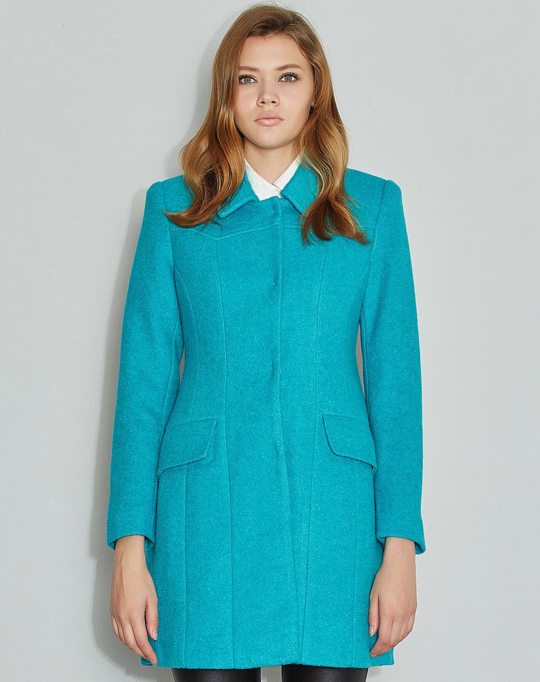 湖兰色时尚百搭大衣