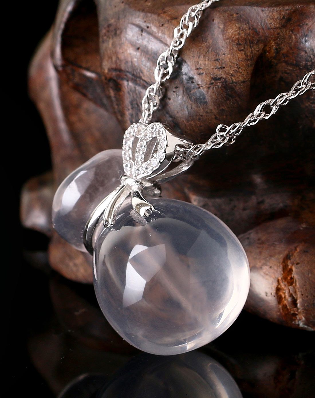 3a级白水晶吊坠附证书