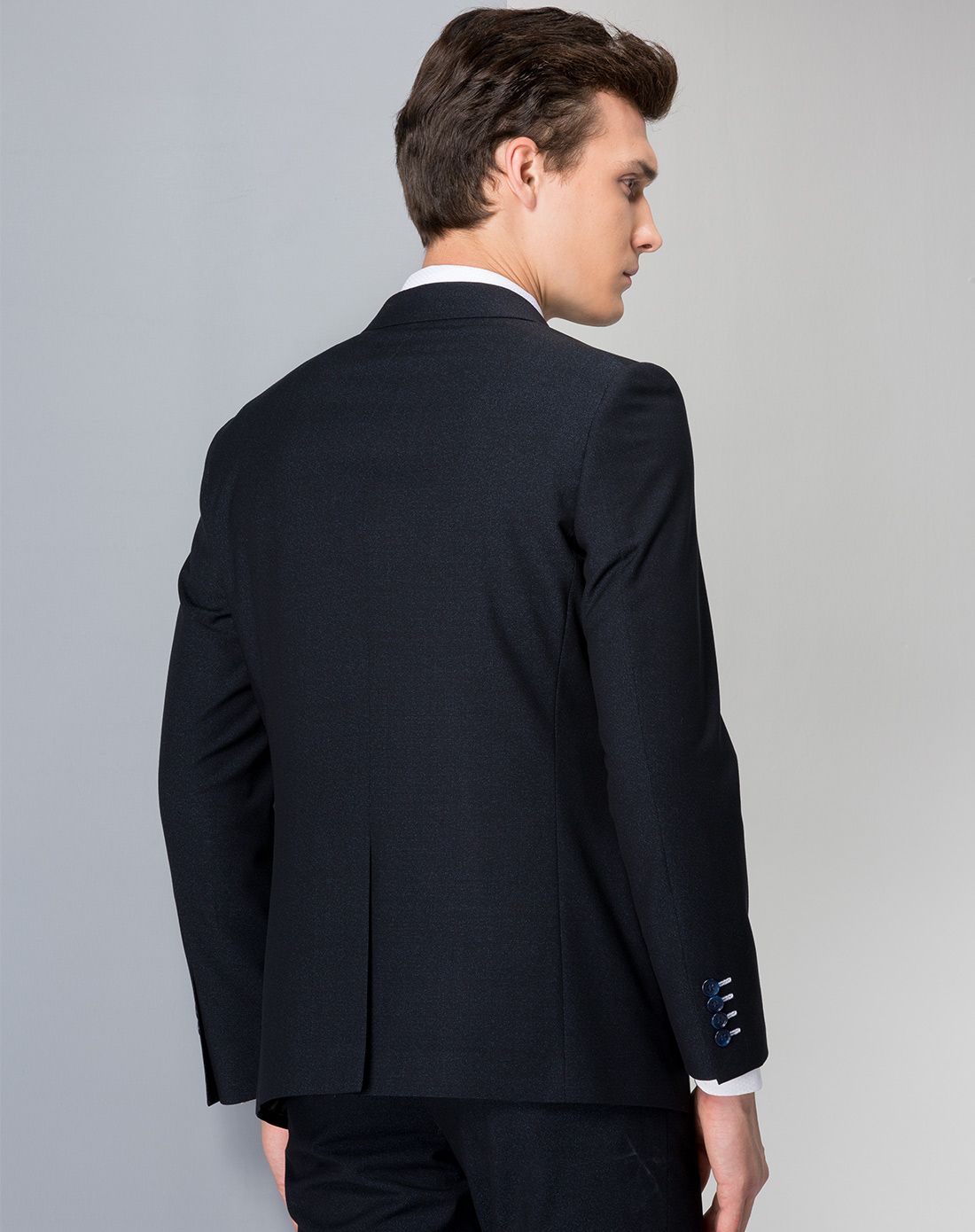 经典舒适藏黑色商务西服上衣