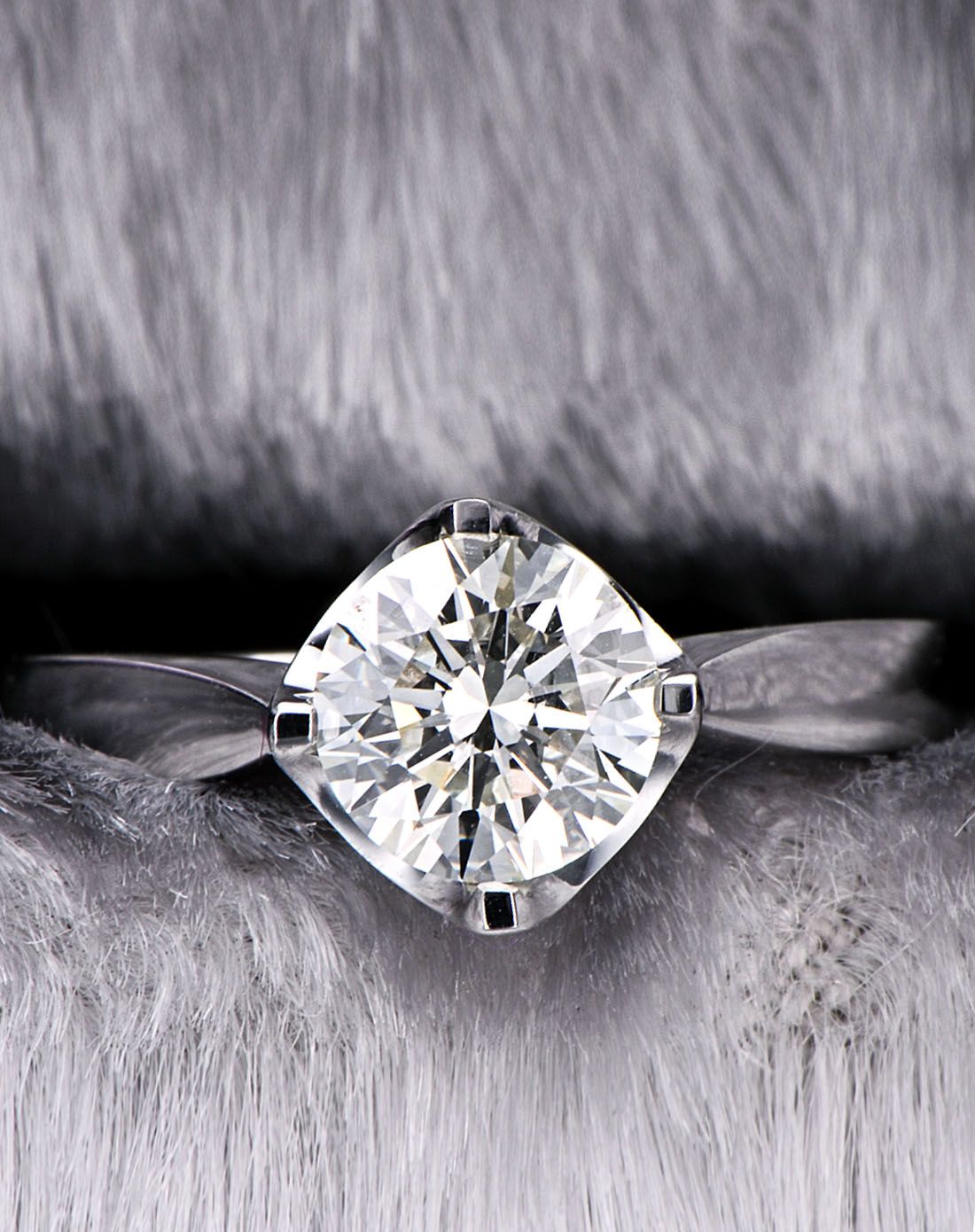 pt950铂金50分fg色钻石女戒