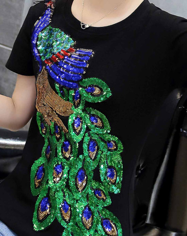 黑色灵动彩色孔雀短袖t恤