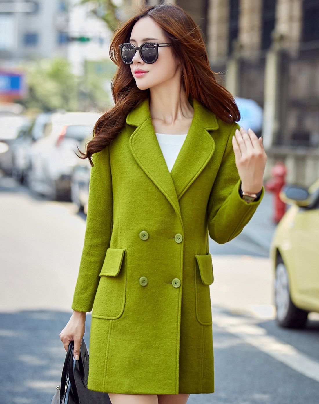 女款秋香绿翻领双排扣风衣