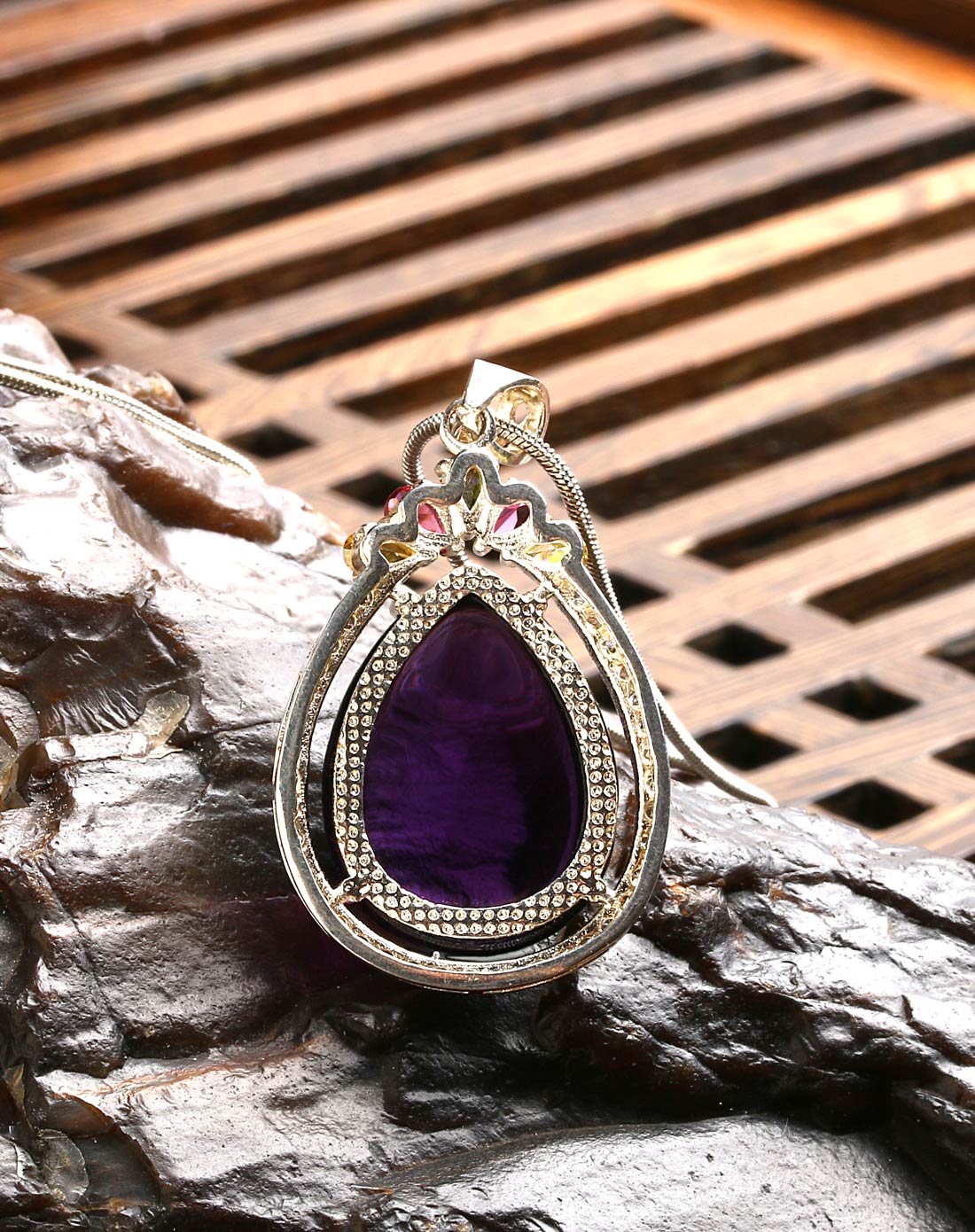 女款天然紫晶皇冠滴水镶边吊坠附证书