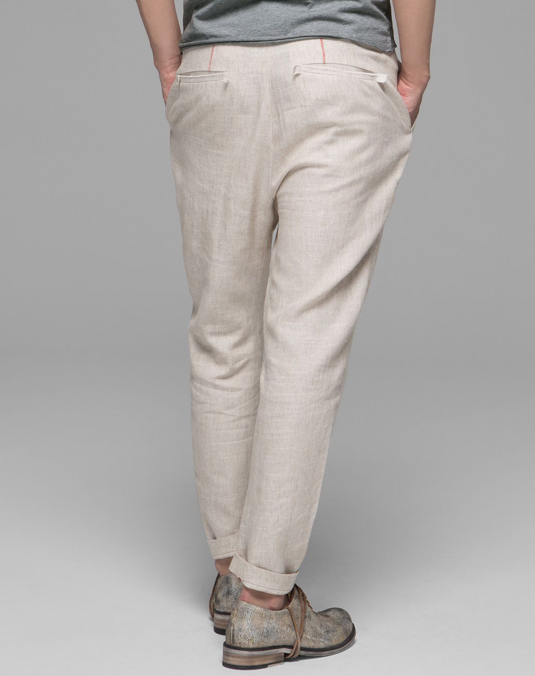 浅米色斯文个性休闲裤