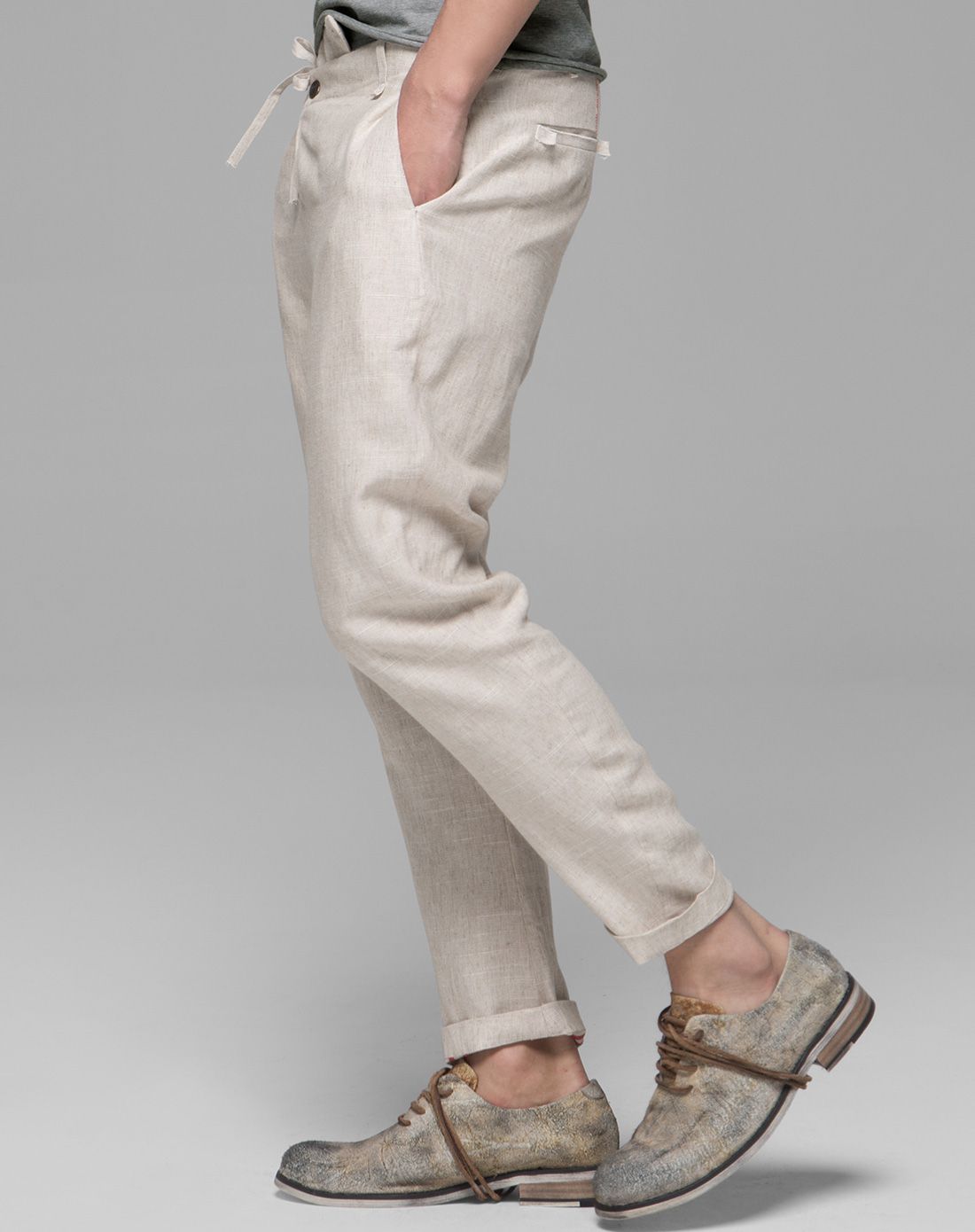 浅米色斯文个性休闲裤