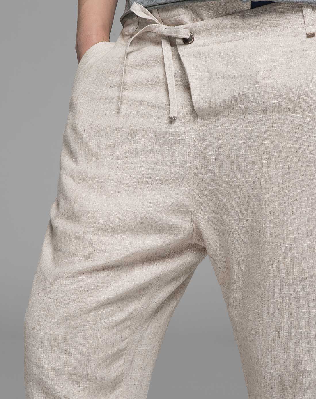 浅米色斯文个性休闲裤