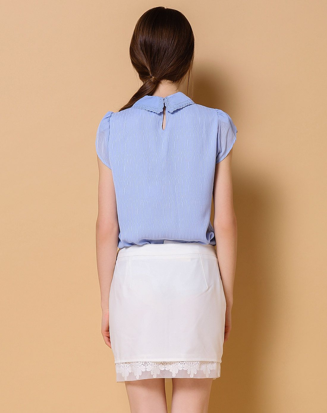 冰蓝色翻领淑女短袖衬衫