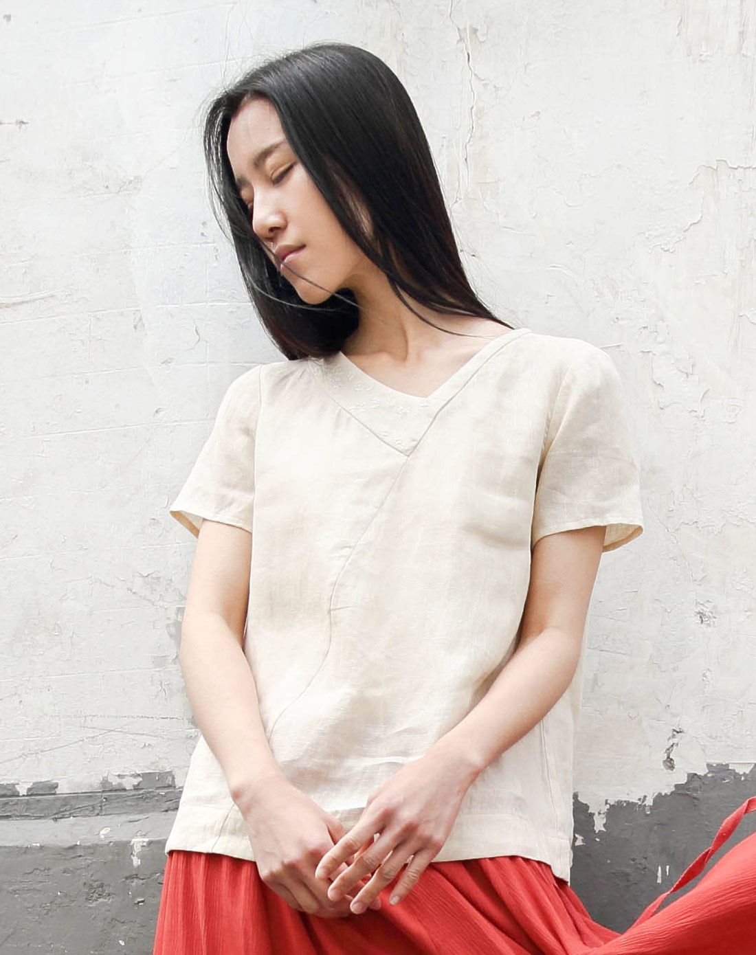 素缕souline 女款文艺米白t恤