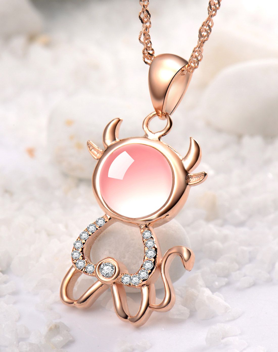 s925银镶嵌芙蓉石十二星座项链 金牛座(配证书)