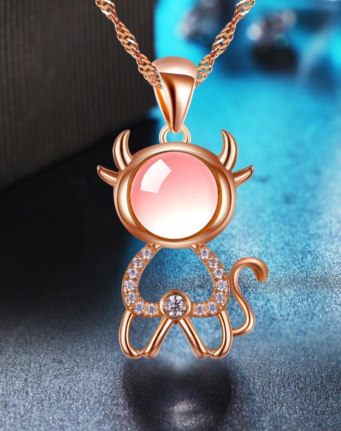 s925银镶嵌芙蓉石十二星座项链 金牛座(配证书)