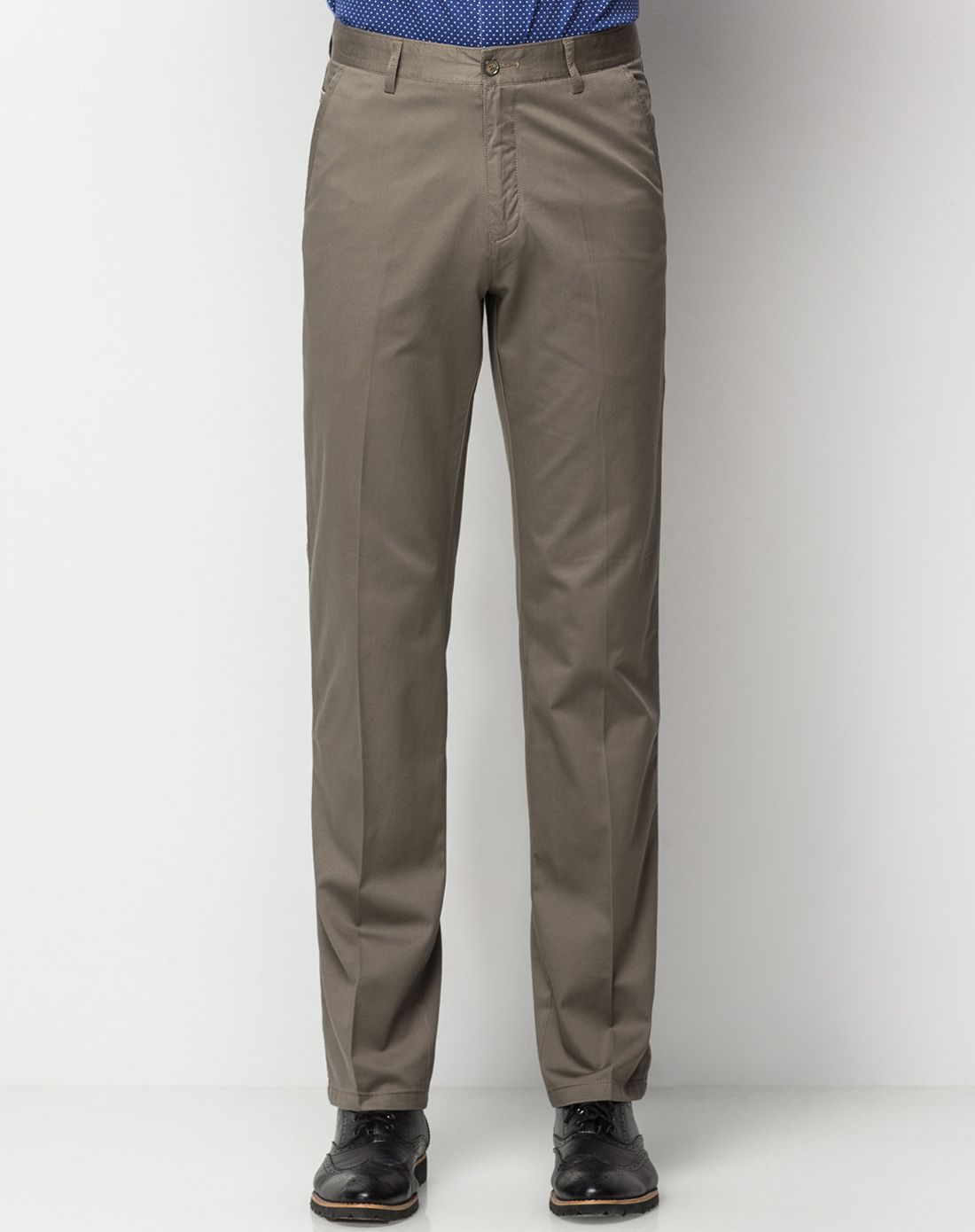 咖啡色帅气修身休闲裤