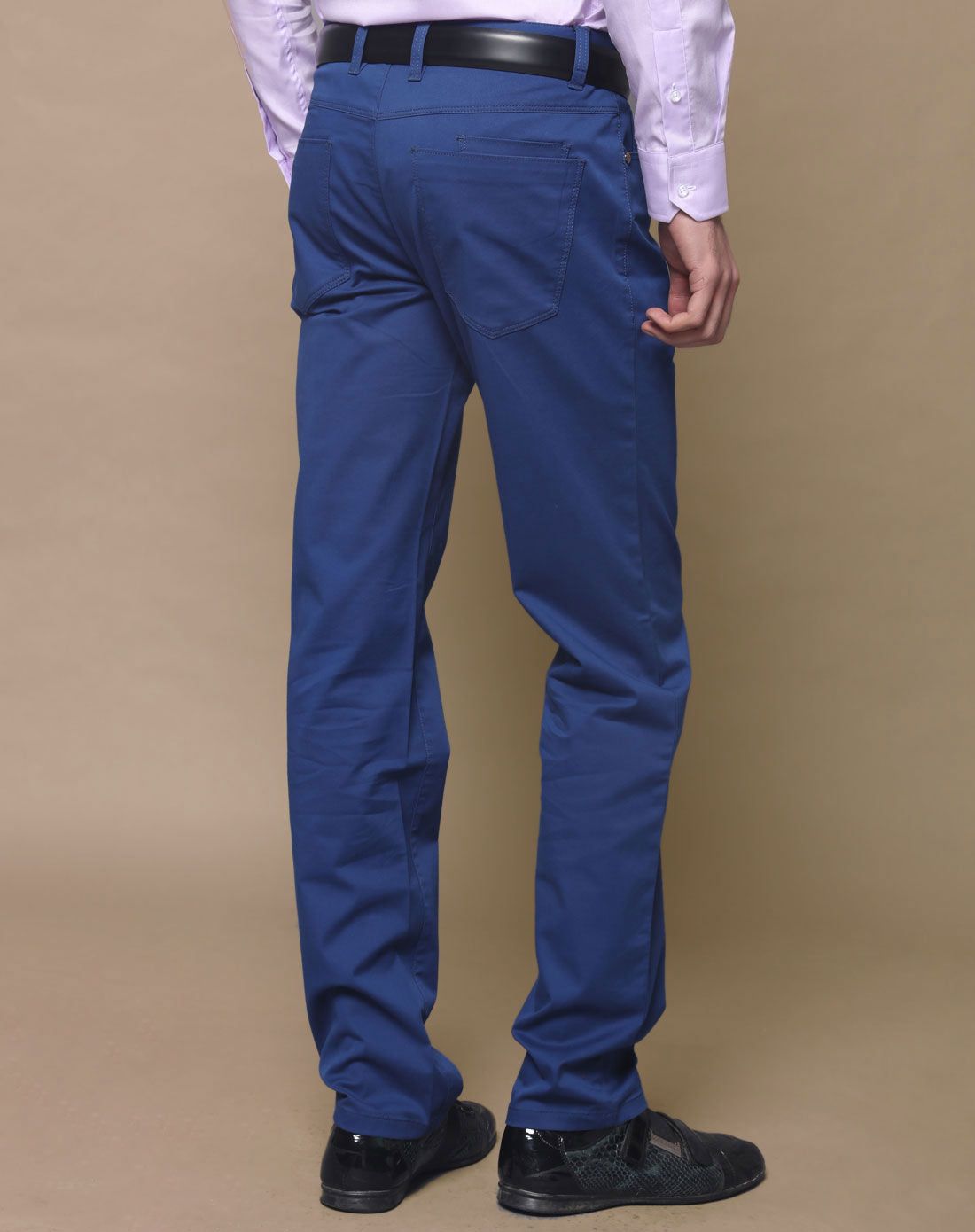 蓝色时尚经典长裤