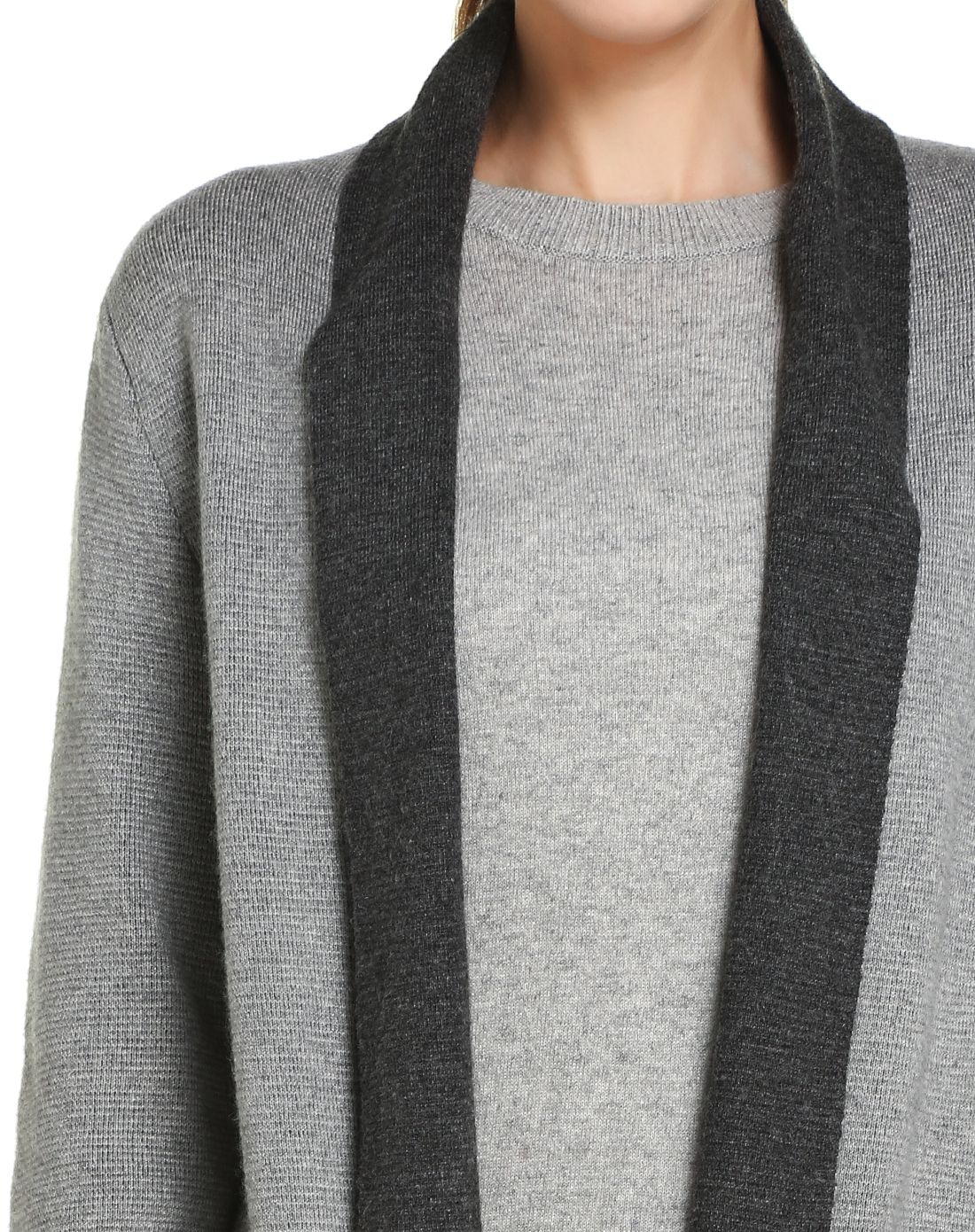 灰色双袋时尚开襟长袖针织衫