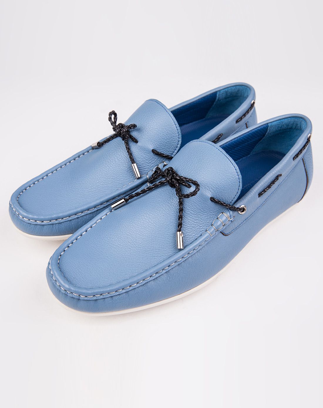 浅蓝色帅气时尚真皮皮鞋