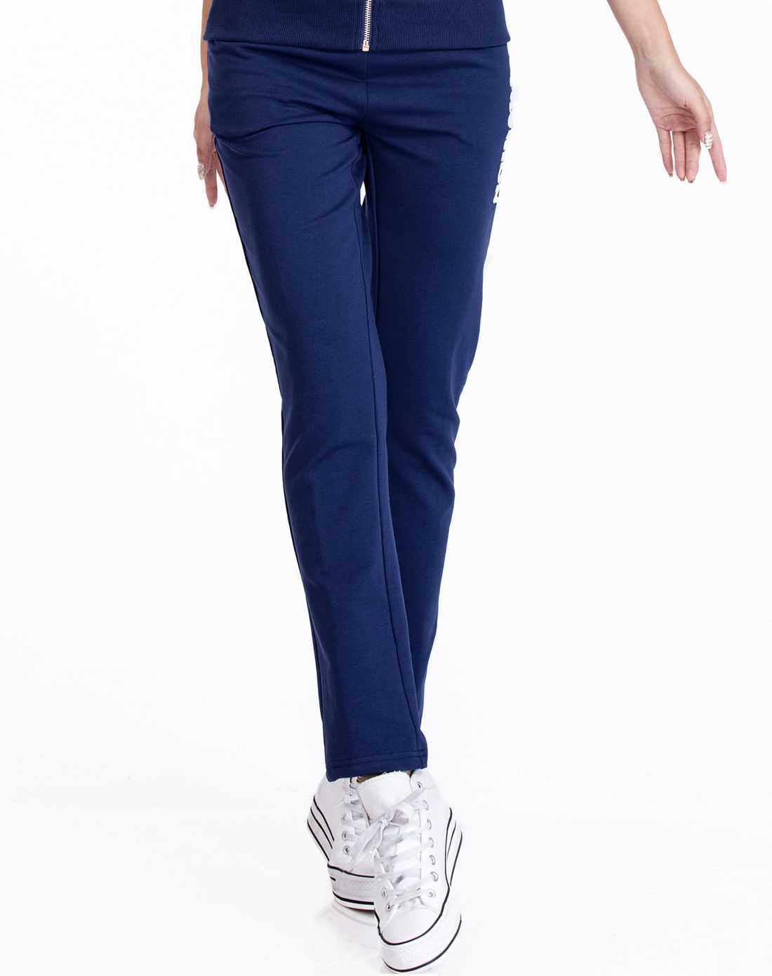 女款深蓝色裤子 潮流百搭