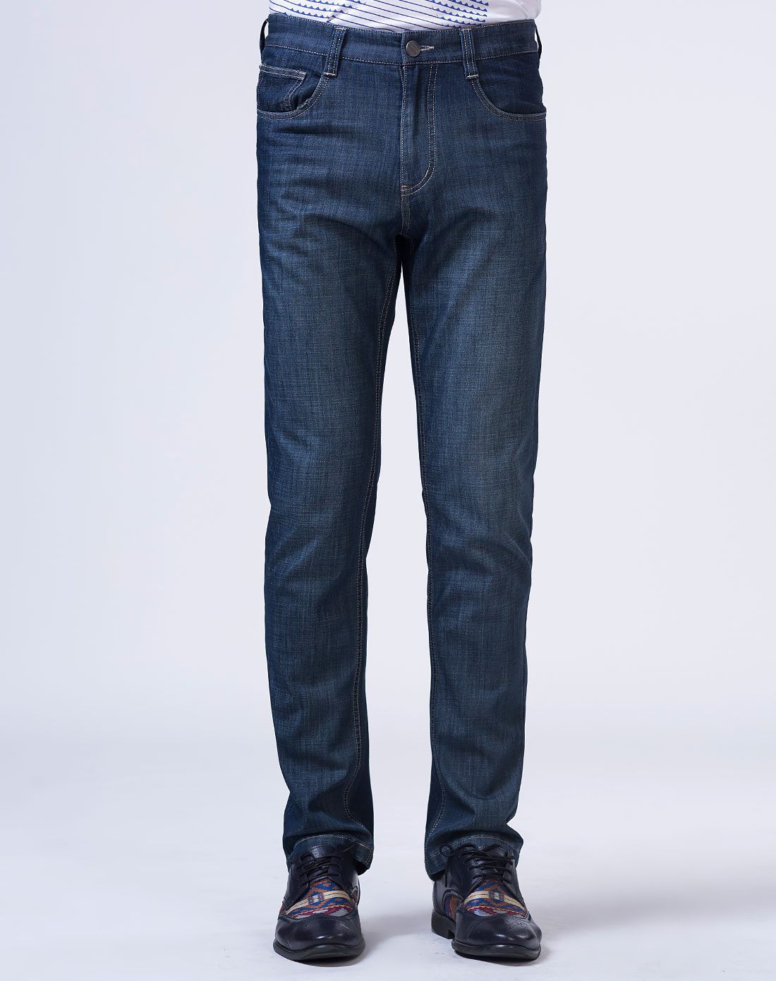 男士藏蓝色经典时尚休闲牛仔裤