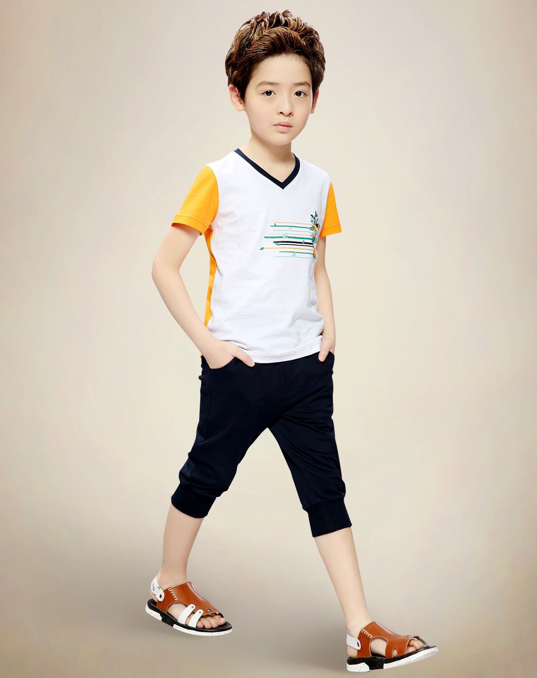 男童金橙色休闲短袖套装