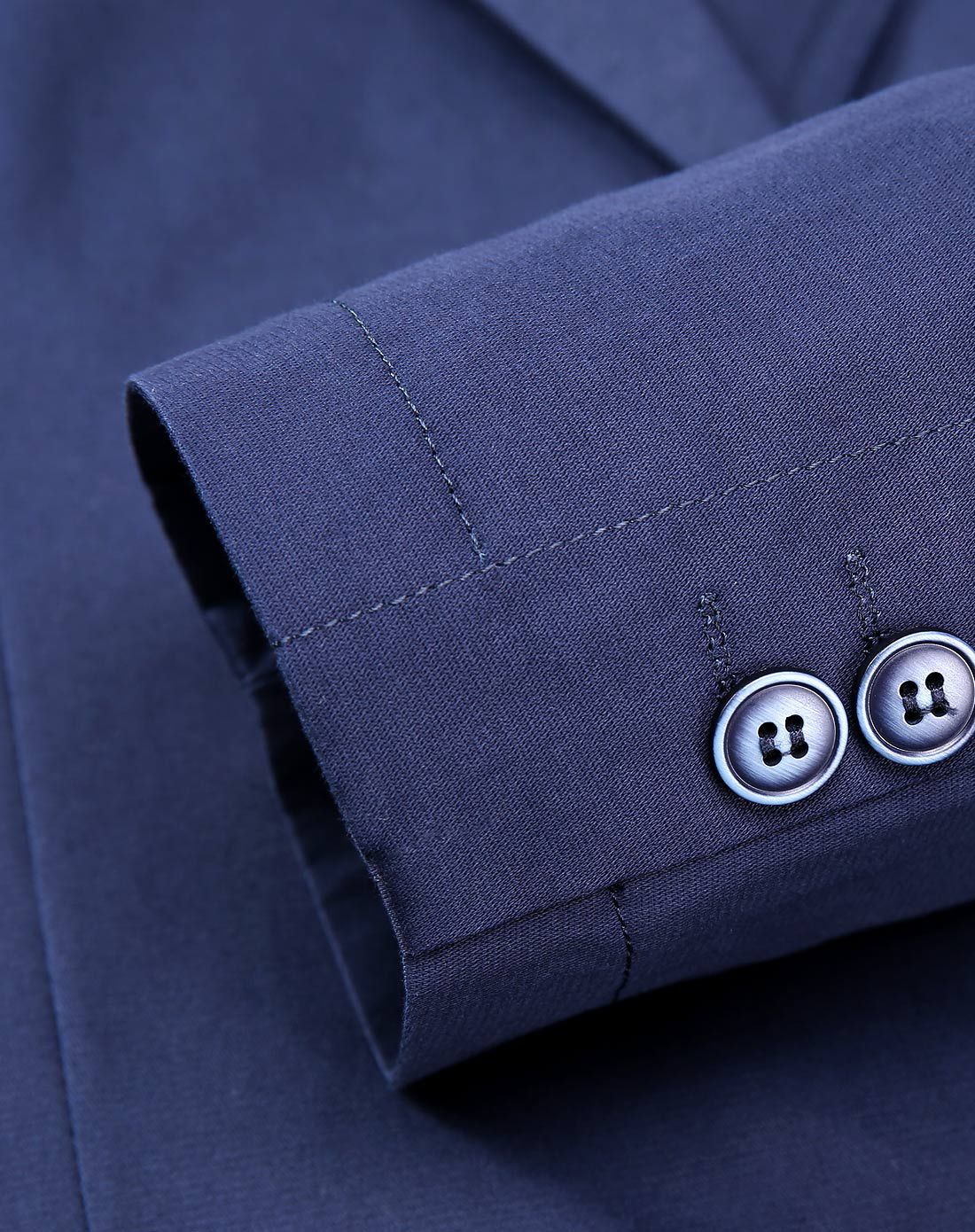 藏青平驳领单排扣休闲西服