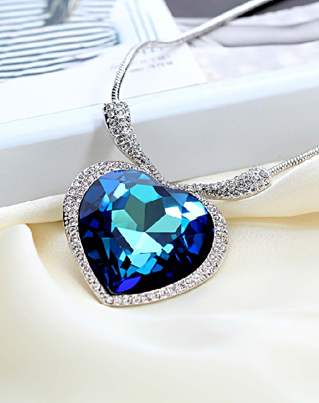 [经典海洋之心]泰坦尼克号同款海洋之心40克拉施华洛水晶精美项链