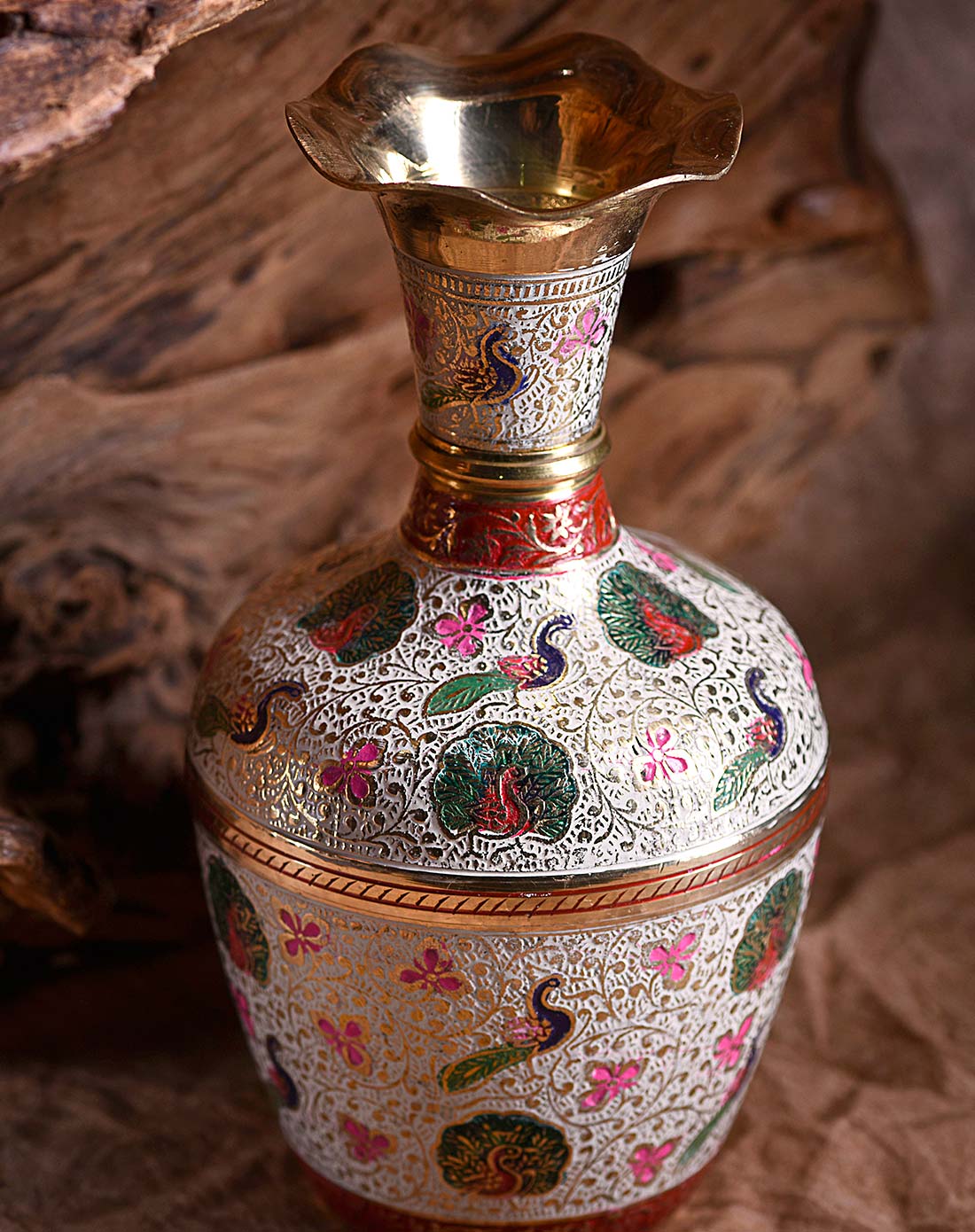 进口传统手工艺彩绘精雕铜器聚宝瓶2